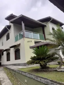 Sobrado com 4 Quartos à venda, 490m² no Tabaú, Pindamonhangaba