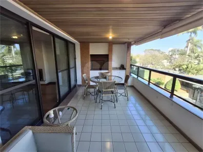 Apartamento com 3 Quartos para alugar, 192m² no Vila Madalena, São Paulo