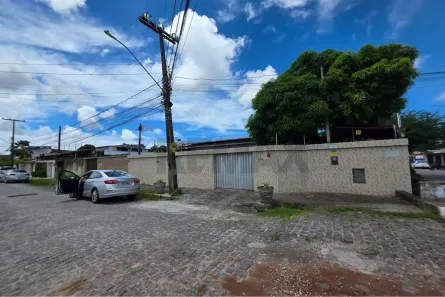 Imóvel Comercial com 4 Quartos para alugar, 300m² no Torrões, Recife
