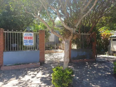 Casa com 5 Quartos à venda, 300m² no Espírito Santo, Porto Alegre