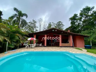 Fazenda/Sítio com 4 Quartos à venda, 500m² no Lagoa Nova, Guararema
