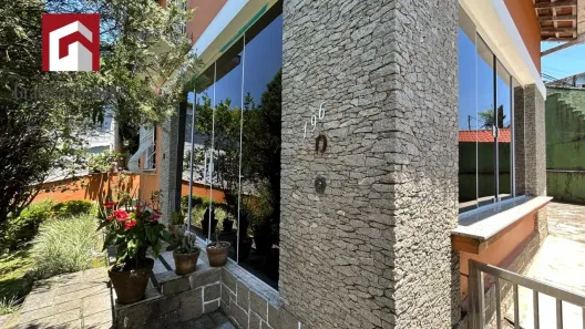 Casa com 3 Quartos à venda, 140m² no Castelanea, Petrópolis
