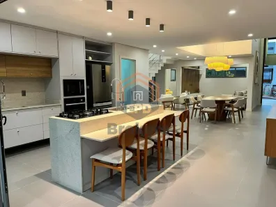 Casa de Condomínio com 3 Quartos para alugar, 245m² no Villaggio San Marco, Jundiaí
