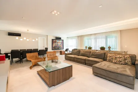Apartamento com 3 Quartos à venda, 228m² no Mossunguê, Curitiba