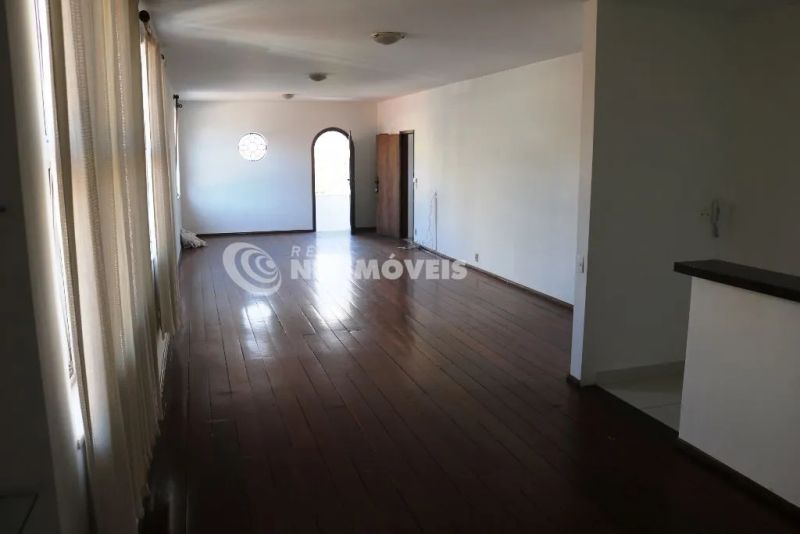 Apartamento com 4 quartos — Serra, Belo Horizonte
