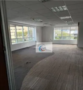 Sala Comercial para alugar, 136m² no Cidade Monções, São Paulo