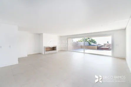 Apartamento com 3 Quartos à venda, 347m² no Vila Assunção, Porto Alegre