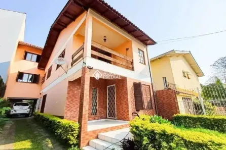 Casa com 3 Quartos à venda, 220m² no Cavalhada, Porto Alegre
