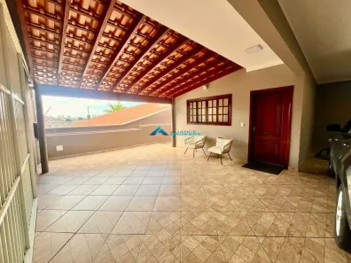 Casa com 3 Quartos à venda, 170m² no Jardim Martins, Jundiaí
