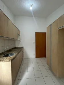 Casa de Condomínio com 3 Quartos para alugar, 110m² no Tarumã-Açu, Manaus