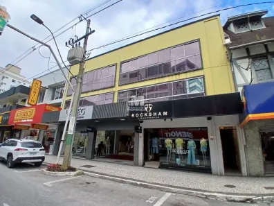Apartamento com 2 Quartos para alugar, 90m² no Centro I, Brusque