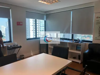 Sala Comercial à venda, 250m² no Vila Cordeiro, São Paulo
