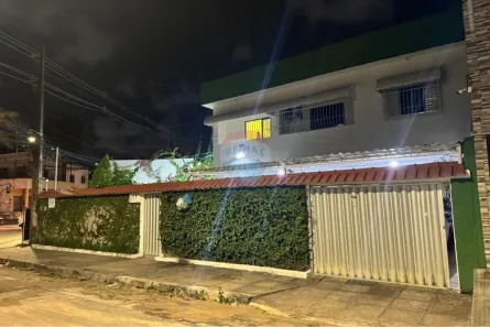 Casa com 5 Quartos para alugar, 400m² no Rio Doce, Olinda