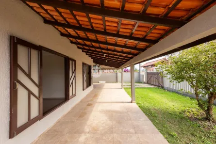 Casa com 5 Quartos à venda, 25m² no Barra do Saí, Itapoá