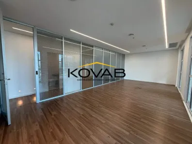 Sala Comercial para alugar, 145m² no Vila São Francisco (Zona Sul), São Paulo