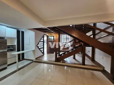 Sobrado com 3 Quartos para venda ou aluguel, 150m² no Praia Brava de Itajaí, Itajaí