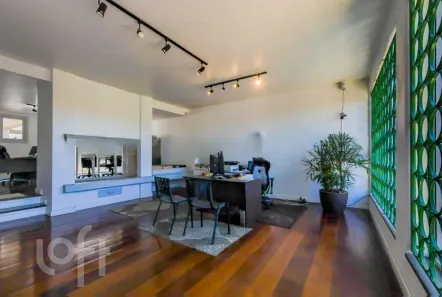 Casa com 3 Quartos à venda, 370m² no Boa Vista, Porto Alegre