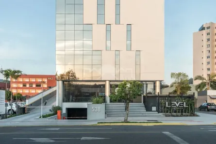 Sala Comercial para alugar, 131m² no América, Joinville