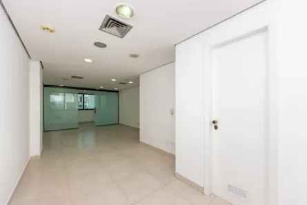 Sala Comercial à venda, 44m² no Moema, São Paulo