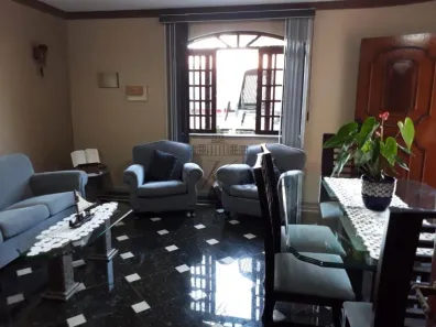 Casa com 5 Quartos à venda, 230m² no Jardim Satélite, São José dos Campos