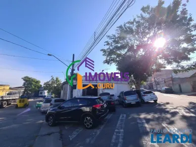 Galpão/Depósito/Armazém à venda, 326m² no Alves Dias, São Bernardo do Campo