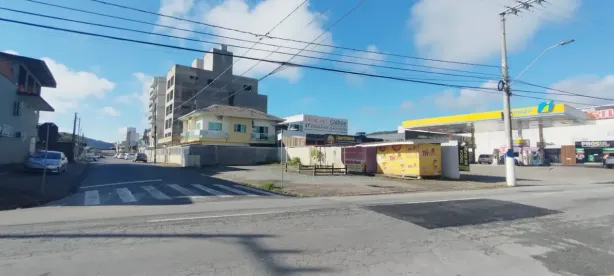 Lote/Terreno à venda, 333m² no Areias, Camboriú