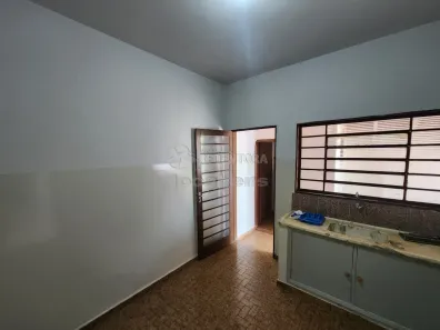 Casa com 1 Quarto para alugar, 35m² no Parque Residencial Joaquim Nabuco, São José do Rio Preto
