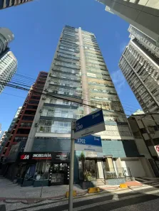 Apartamento com 3 Quartos para alugar, 110m² no Centro, Balneário Camboriú
