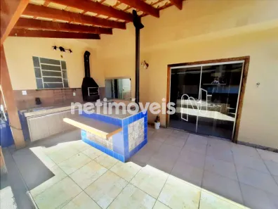Casa com 3 Quartos à venda, 300m² no Concórdia, Belo Horizonte