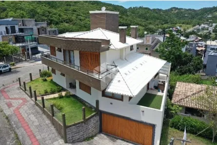 Casa com 4 Quartos à venda, 405m² no Jardim Panorâmico, Garopaba