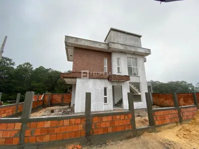 Sobrado com 3 Quartos à venda, 123m² no São João do Rio Vermelho, Florianópolis