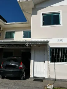 Casa com 2 Quartos à venda, 69m² no Forquilhas, São José