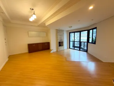 Apartamento com 2 Quartos para alugar, 87m² no Água Verde, Curitiba