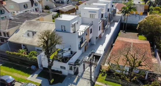 Sobrado com 3 Quartos à venda, 179m² no Guabirotuba, Curitiba