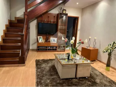 Sobrado com 3 Quartos à venda, 450m² no Centro, Taubaté