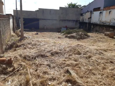 Lote/Terreno à venda, 274m² no Vila Santa Maria, Anápolis