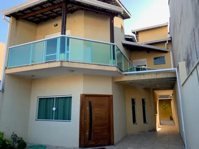 Sobrado com 3 Quartos à venda, 180m² no Jardim Quaresmeira II, Suzano