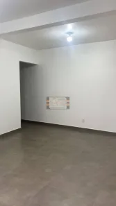 Casa com 2 Quartos para alugar, 45m² no Vila Zat, São Paulo