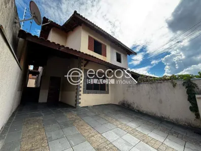 Casa com 3 Quartos à venda, 100m² no Jardim Simus, Sorocaba