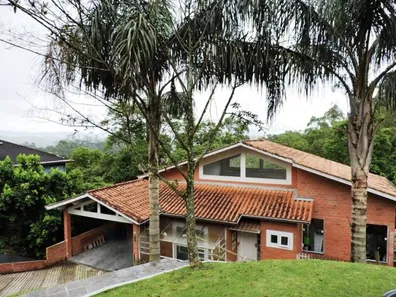 Casa de Condomínio com 4 Quartos à venda, 205m² no Jardim Indaiá, Embu das Artes