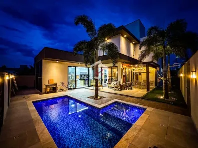 Casa de Condomínio com 4 Quartos à venda, 280m² no Quiririm, Taubaté
