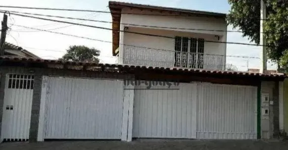 Casa com 3 Quartos à venda, 200m² no Parque Residencial Mayard, Itu