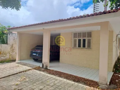 Casa com 3 Quartos à venda, 330m² no Lagoa Nova, Natal