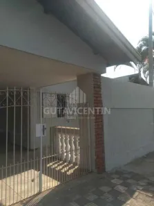 Casa com 3 Quartos para alugar, 242m² no Jardim Estoril, Bauru