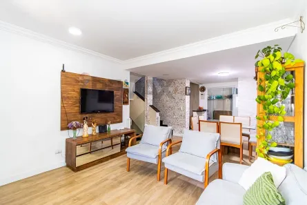 Sobrado com 3 Quartos à venda, 116m² no Guabirotuba, Curitiba