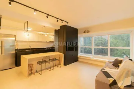 Apartamento com 2 Quartos para alugar, 95m² no Farroupilha, Porto Alegre