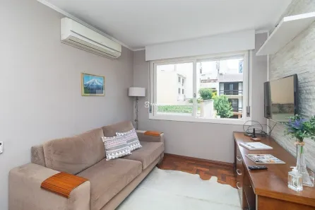 Apartamento com 3 Quartos para alugar, 60m² no São João, Porto Alegre