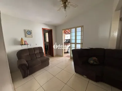 Casa com 3 Quartos à venda, 200m² no Granada, Uberlândia