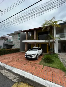 Casa de Condomínio com 3 Quartos para alugar, 290m² no Flores, Manaus