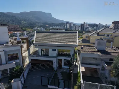 Casa com 4 Quartos à venda, 540m² no Pedra Branca, Palhoça
